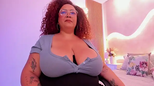 MaraaSweett online show from April 22, 2026, 2:03 am