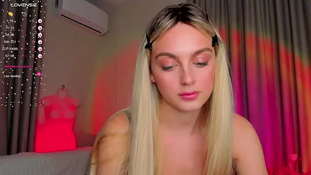 pretty girlnextdoor online show from September 12, 2025, 8:42 pm