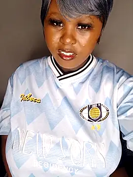 Dark Berry 26 online show from April 21, 2026, 10:21 am