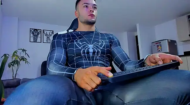 alexander collin02 online show from January 28, 2025, 12:54 pm