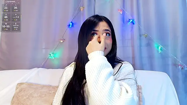 adara johnson   online show from December 5, 2025, 12:03 pm