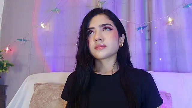 adara johnson   online show from February 15, 2026, 1:09 pm