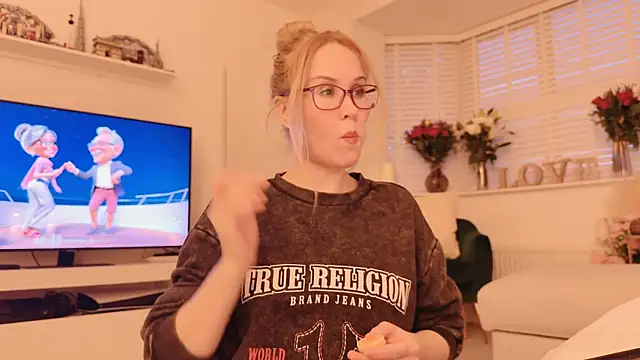 Myassistant online show from April 20, 2026, 7:37 pm