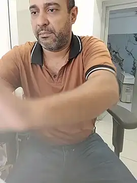 Snapshot of friendsloversex chatting on November 27, 2025, 4:53 pm friendsloversex online show from November 27, 2025, 4:53 pm