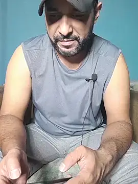 Snapshot of friendsloversex chatting on January 8, 2026, 4:37 am friendsloversex online show from January 8, 2026, 4:37 am