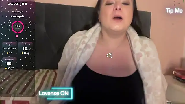 NaughtyWifeUK online show from January 12, 2025, 4:50 pm