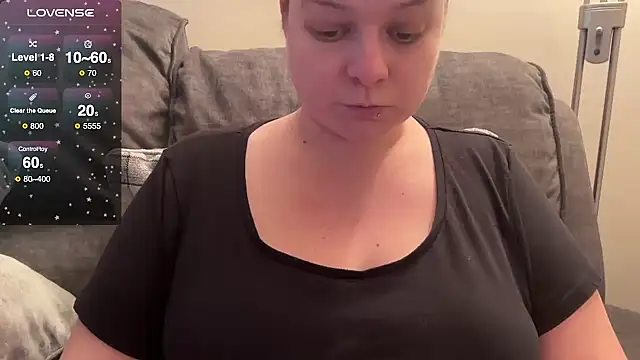 NaughtyWifeUK online show from April 5, 2026, 6:49 pm