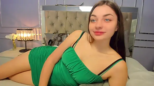 AngelinaWett online show from February 6, 2025, 6:40 am