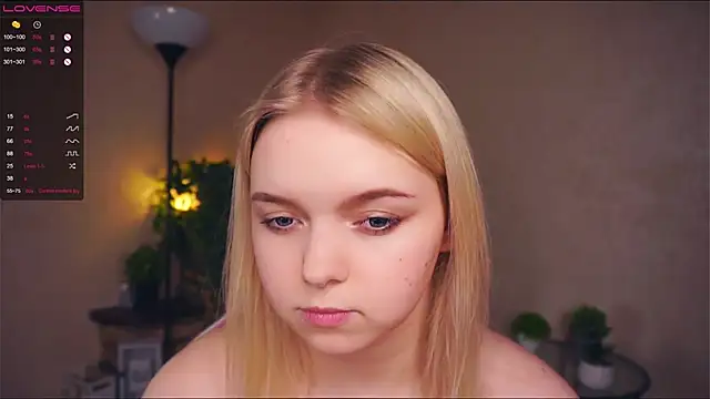 ZaraCreedon online show from March 13, 2025, 1:32 am