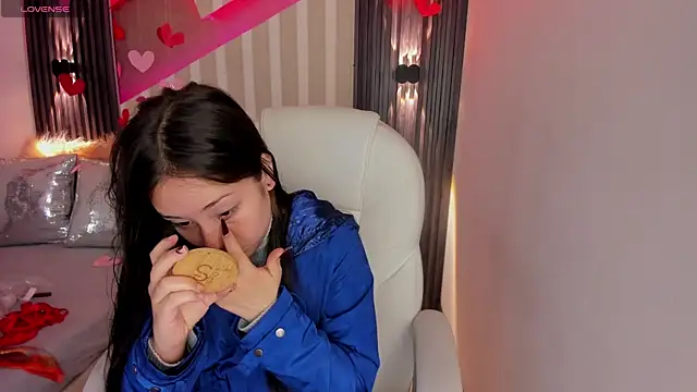 emily layton online show from February 20, 2025, 3:19 pm