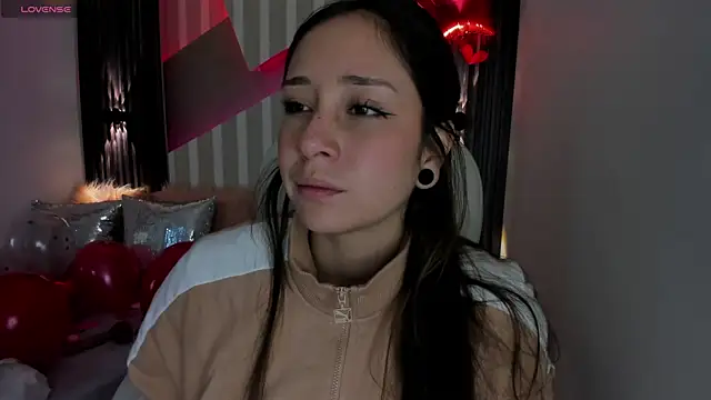 emily layton online show from February 25, 2025, 2:22 pm