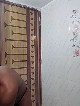 Snapshot of HunkyAriyan chatting on March 17, 2025, 5:34 am HunkyAriyan online show from March 17, 2025, 5:34 am