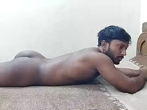 Snapshot of HunkyAriyan chatting on February 26, 2026, 3:44 pm HunkyAriyan online show from February 26, 2026, 3:44 pm