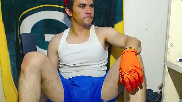 Snapshot of Apeezy14 chatting on March 23, 2026, 9:35 am Apeezy14 online show from March 23, 2026, 9:35 am