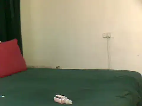 dirasweetlipsxx online show from February 1, 2025, 11:10 am