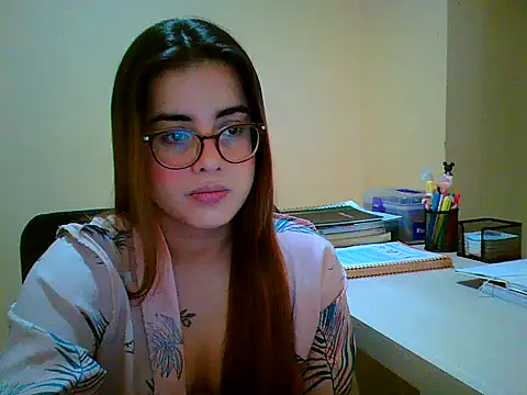 maliamiller online show from September 12, 2025, 9:37 pm