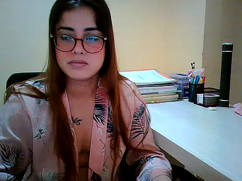 maliamiller online show from September 21, 2025, 3:24 pm