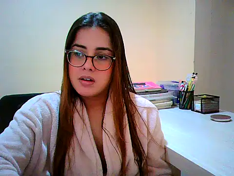 maliamiller online show from September 26, 2025, 10:36 pm