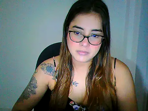 maliamiller online show from April 21, 2026, 7:47 am