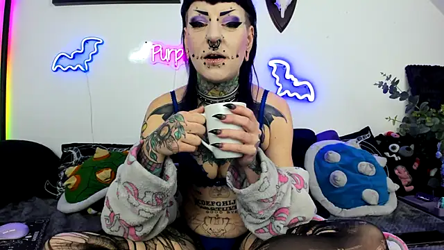 Snapshot of Purple_Coffin666 chatting on April 29, 2026, 9:02 am Purple Coffin666 online show from April 29, 2026, 9:02 am
