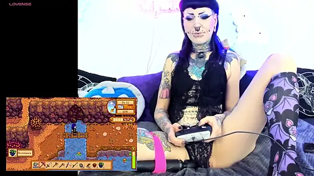 Snapshot of Purple_Coffin666 chatting on May 8, 2026, 11:15 am Purple Coffin666 online show from May 8, 2026, 11:15 am