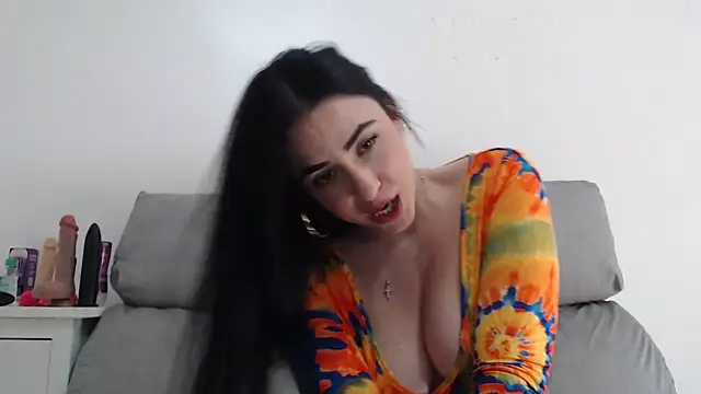 leilacam25 online show from November 6, 2025, 2:18 pm