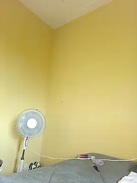 Snapshot of Juicylittle_slute chatting on November 13, 2025, 3:49 am Juicylittle slute online show from November 13, 2025, 3:49 am