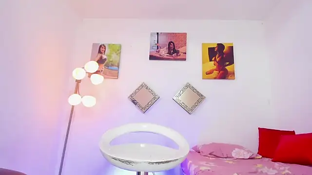 kattadoll online show from January 10, 2025, 7:21 pm