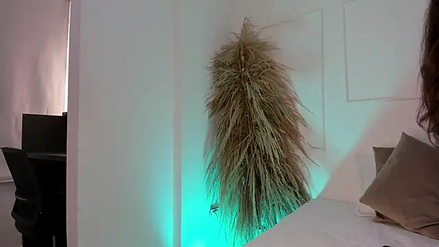  ashleymiller online show from January 19, 2025, 2:28 pm