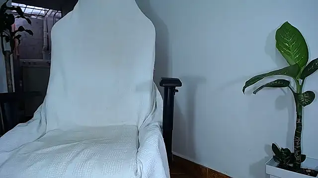 diamond black00 online show from March 10, 2025, 9:51 pm