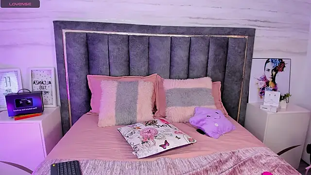 isabela fox online show from January 19, 2025, 12:49 am