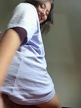 kittyfresita online show from January 16, 2025, 3:23 am