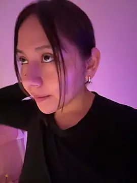 kittyfresita online show from January 22, 2025, 7:35 am