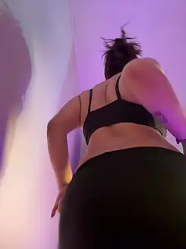 kittyfresita online show from January 30, 2025, 9:47 am