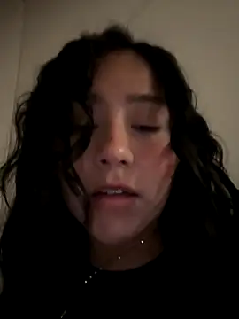 kittyfresita online show from September 26, 2025, 2:26 am