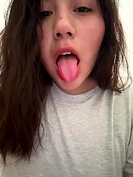 kittyfresita online show from January 15, 2026, 3:16 pm