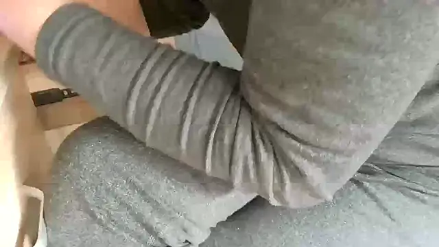 huzi518 online show from March 22, 2025, 1:11 am