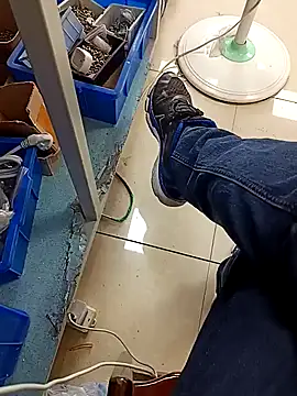 huzi518 online show from October 27, 2025, 2:15 am