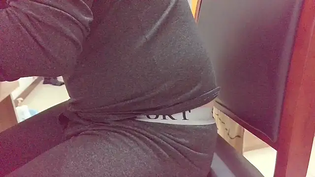 huzi518 online show from November 4, 2025, 12:15 pm