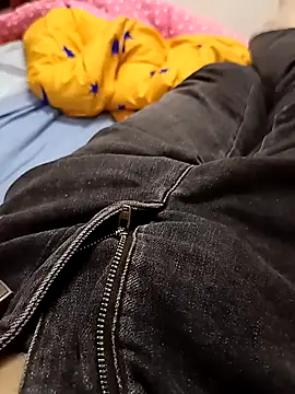 huzi518 online show from April 10, 2026, 5:39 pm