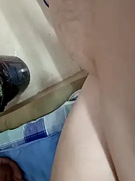 huzi518 online show from April 19, 2026, 5:34 pm