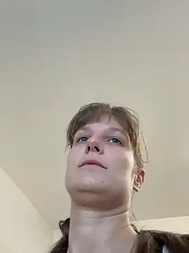 jennifer11772 online show from March 19, 2026, 11:25 am