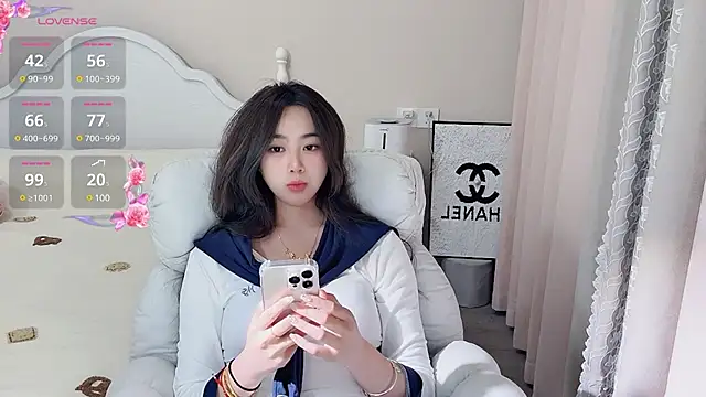 Caitlyn   online show from February 21, 2025, 1:55 pm