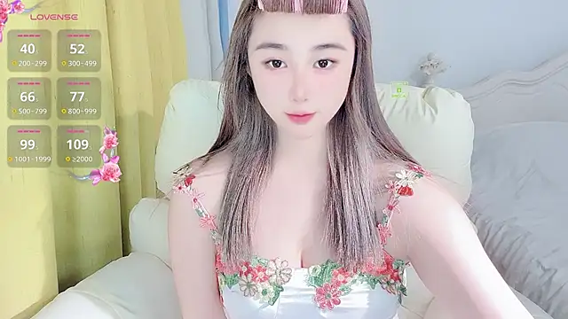 Snapshot of Caitlyn__ chatting on February 24, 2026, 12:47 pm Caitlyn online show from February 24, 2026, 12:47 pm