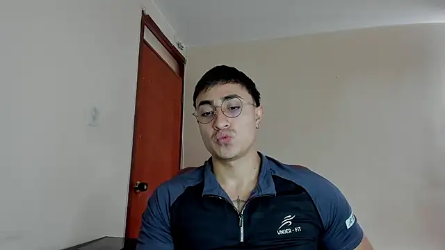 Leoknight online show from March 18, 2025, 5:10 pm