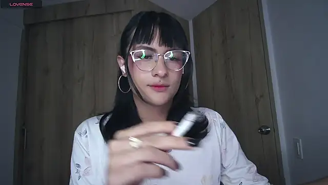 Kiitygirl online show from December 10, 2024, 5:39 am