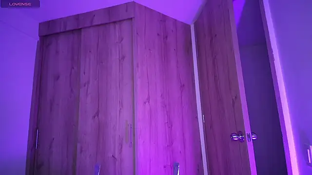 Kiitygirl online show from February 21, 2025, 11:43 pm