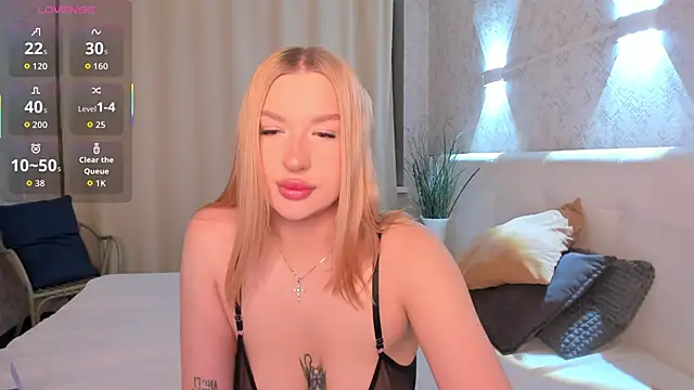 Emma  Leee online show from February 6, 2026, 1:10 am