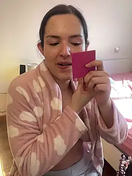 tatianaAlvarez1 online show from February 4, 2025, 11:16 am