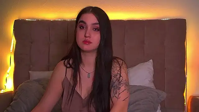 ChristinaMilton online show from March 23, 2025, 1:09 am